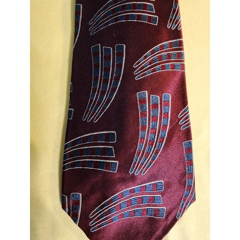Polo Ralph Lauren Men's Tie 100% Silk Hand Made in USA Burgandy